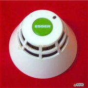 德國(guó)安舍ESSER 761262點(diǎn)型感溫火災(zāi)探測(cè)器清洗